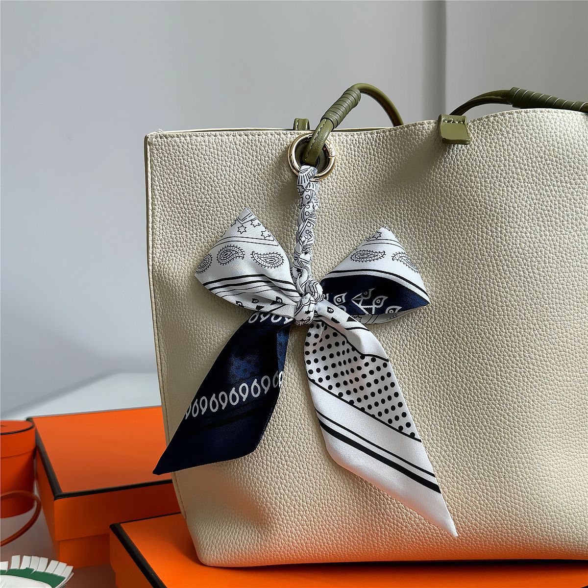 Charm de Bolsa Elegante com La - Women Bags Ysl avaliação e preço