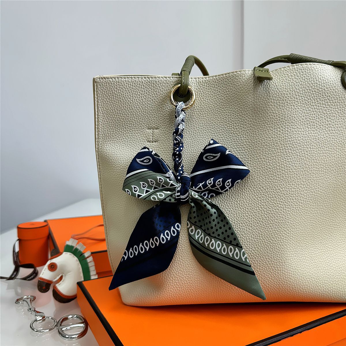 Charm de Bolsa Elegante com La - Women Bags Ysl avaliação e preço